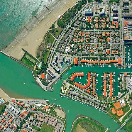 Enjoy Your In Our Pool - Beahost Porto Santa Margherita di Caorle